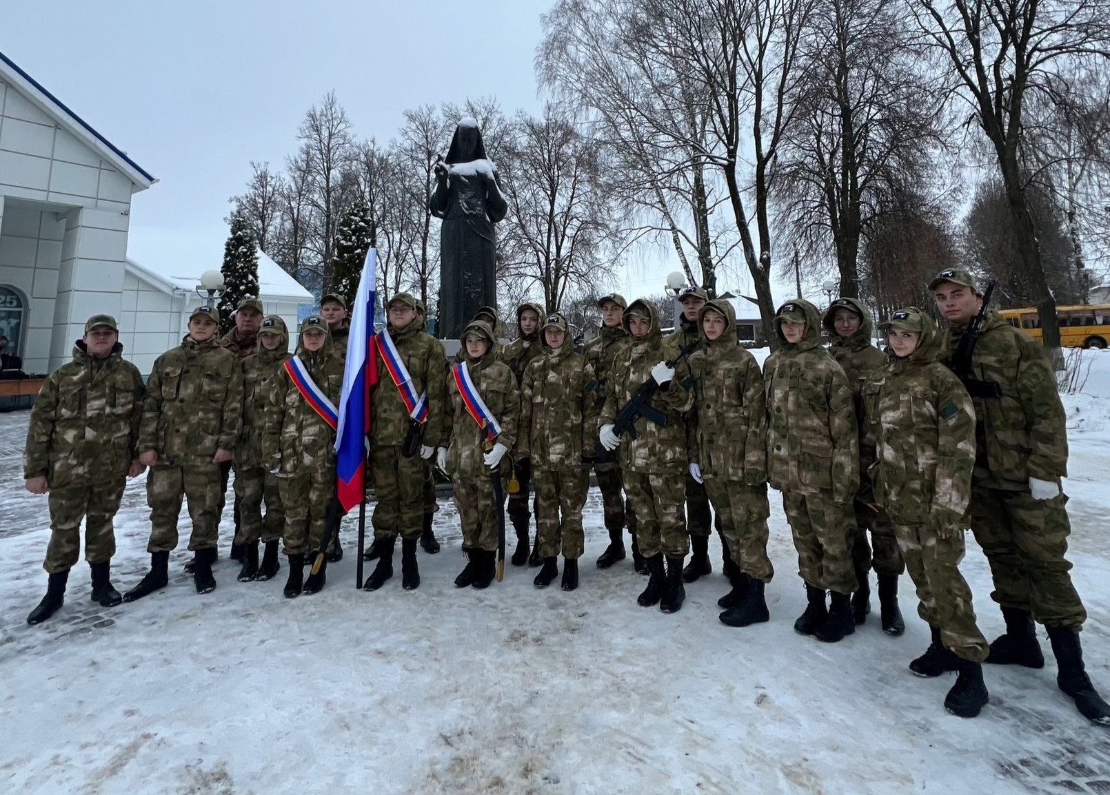 ТОРЖЕСТВЕННЫЙ МИТИНГ.